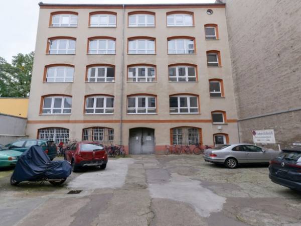 Schreibtischplatz in Berlin (Kreuzberg) – Helles Coworking und Bürogemeinschaft in Berlin-Kreuzberg — Bild 4