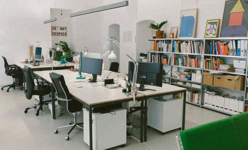 Schreibtischplatz