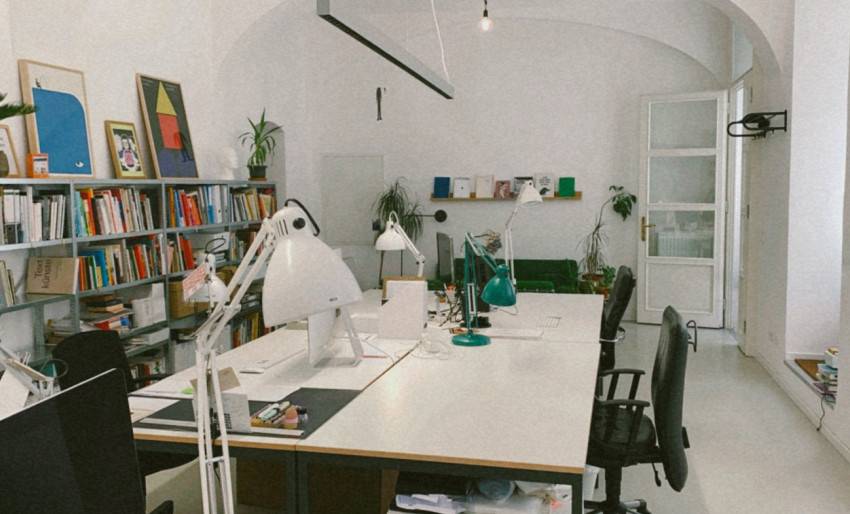 Schreibtischplatz