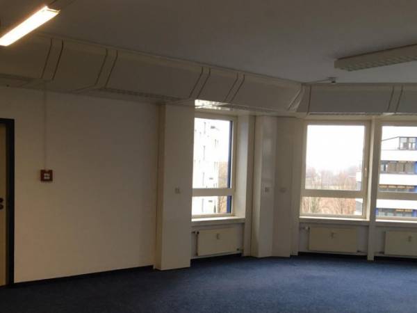 Bürogemeinschaft mit viel Platz für Büros und Schulungen in Eschborn — Bild 2