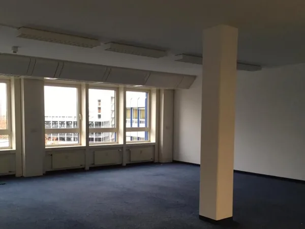 Bürofläche in Eschborn (Frankfurt am Main West) – Professionelle Bürogemeinschaft in Eschborn, Frankfurt am Main West — Bild 3