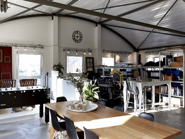 Kreativer Coworking Space im stilvollen Loft in Köln-Godorf — Bild 2