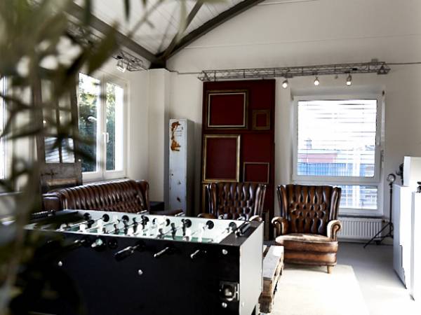 Kreativer Coworking Space im stilvollen Loft in Köln-Godorf — Bild 5