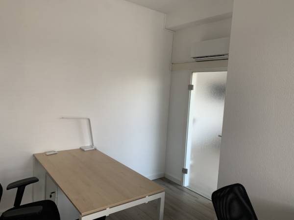 Komfortable Bürogemeinschaft mit Balkon in Düsseldorf-Pempelfort — Bild 3