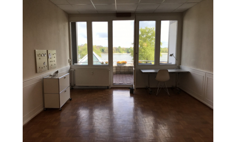 Arbeitsplatz Uferstraße Köln Rodenkirchen