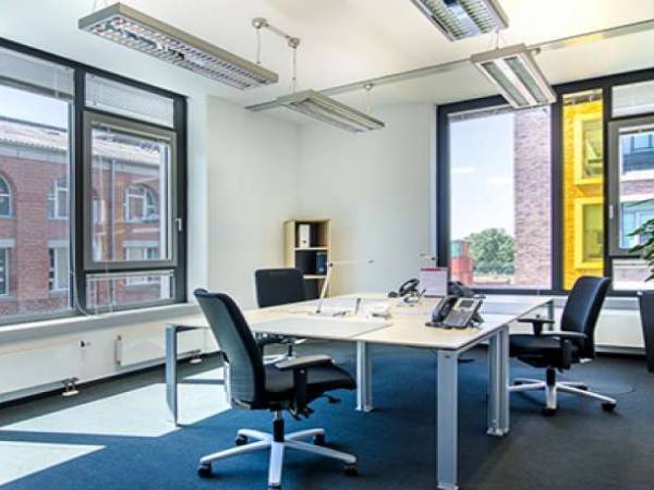 Moderne Büros und Coworking in attraktivem Komplex, Frankfurt Ostend — Bild 5