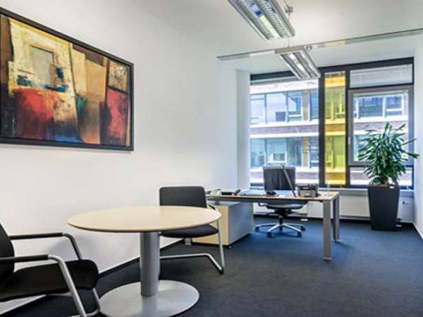 Moderne Büros und Coworking in attraktivem Komplex, Frankfurt Ostend — Bild 7