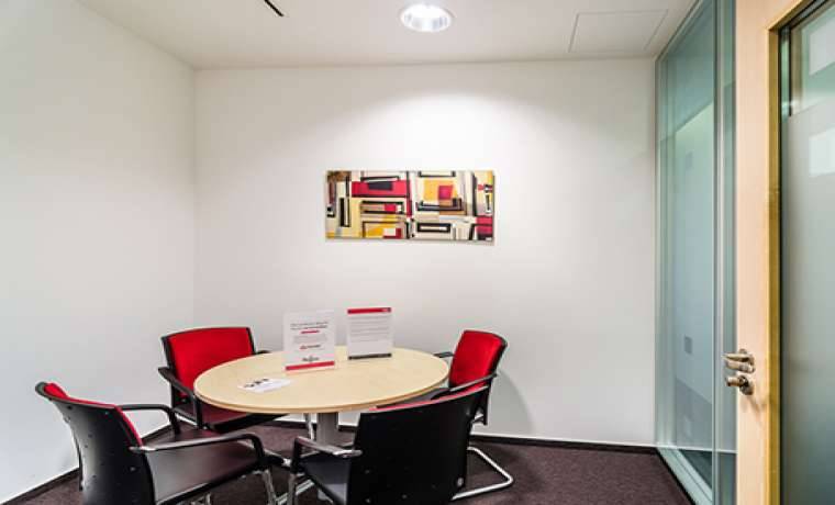 Professionelle Büros & Coworking mit Skyline-Blick in Frankfurt am