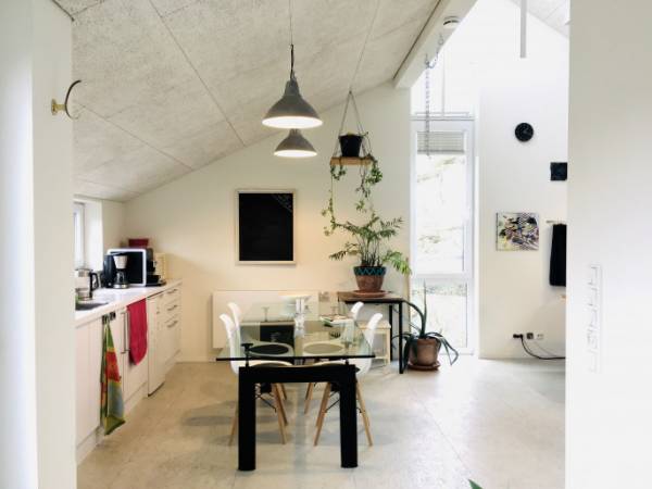 Schreibtischplatz in kreativer Ateliergemeinschaft in Hamburg-Lurup — Bild 2