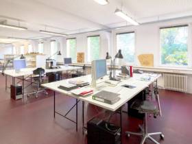 Freie Arbeitsplätze in schöner Bürogemeinschaft
