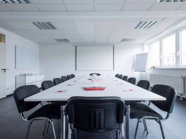 Modernes Business Center mit top Anbindung in Saarbrücken Zentrumsnähe — Bild 2