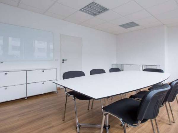 Modernes Business Center mit top Anbindung in Saarbrücken Zentrumsnähe — Bild 3