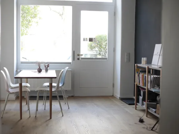 Abschließbares Büro in München (Ludwigsvorstadt-Isarvorstadt) – Helle Bürogemeinschaft zur Teilzeitnutzung in München-Ludwigsvorstadt — Bild 1