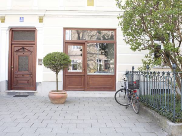 Abschließbares Büro in München (Ludwigsvorstadt-Isarvorstadt) – Helle Bürogemeinschaft zur Teilzeitnutzung in München-Ludwigsvorstadt — Bild 6