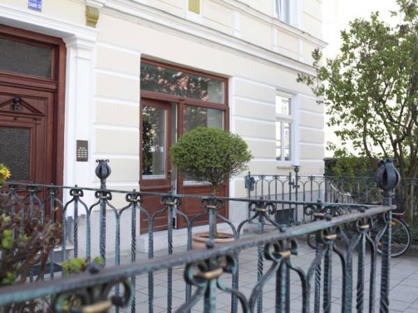 Abschließbares Büro in München (Ludwigsvorstadt-Isarvorstadt) – Helle Bürogemeinschaft zur Teilzeitnutzung in München-Ludwigsvorstadt — Bild 7
