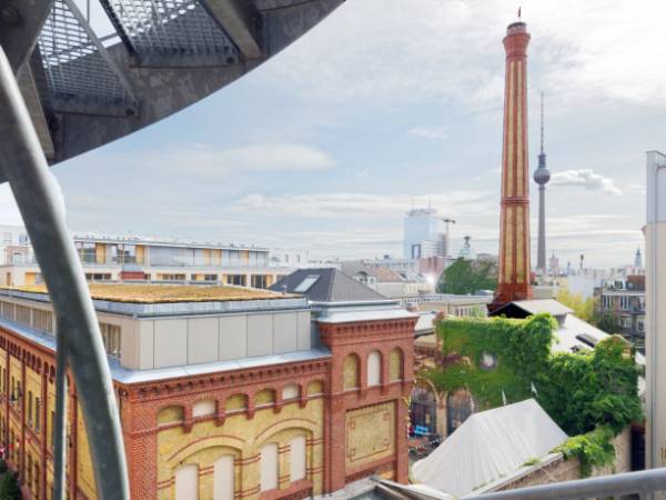 Schreibtischplatz in Berlin (Prenzlauer Berg) – Kreative Bürogemeinschaft in historischer Fabrik in Berlin-Prenzlauer — Bild 7