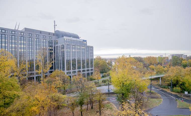 Arbeitsplatz Fritz-Vomfelde-Str. Düsseldorf Lörick