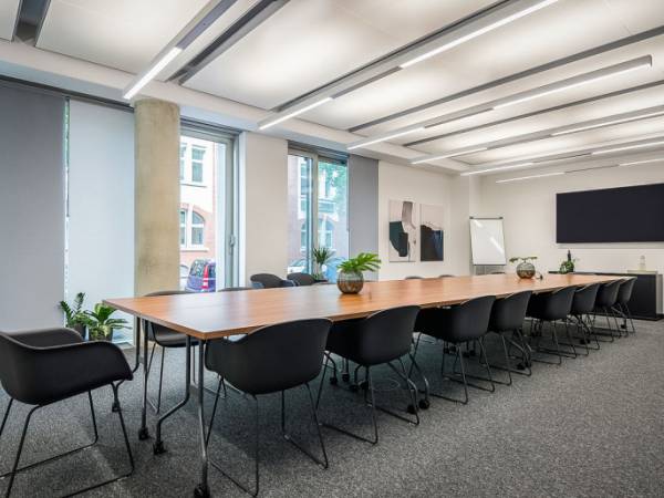 Moderner Coworking Space & flexible Büros in Frankfurt Gallus — Bild 8