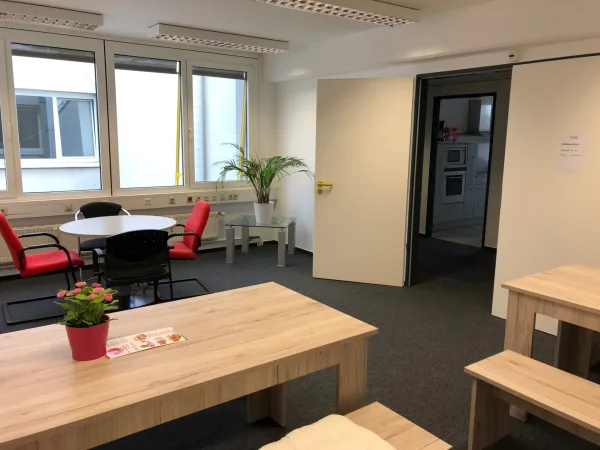 Abschließbares Büro in Düsseldorf (Lierenfeld) – Flexibles Coworking & Büros im Center Düsseldorf-Lierenfeld — Bild 6