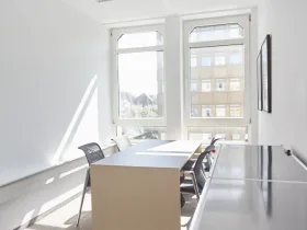 Helle, entspannte Bürogemeinschaft in Köln-Neustadt-Nord