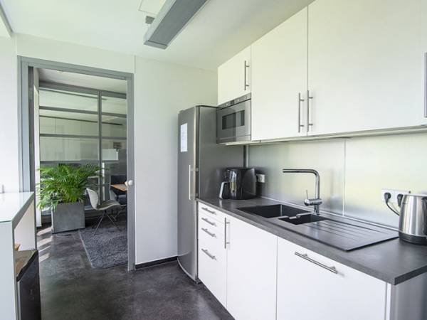 Kreative Bürogemeinschaft mit Mainblick in Frankfurt-Sachsenhausen — Bild 6
