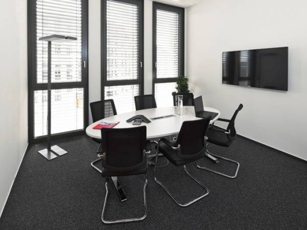 Flexible Büros im modernen Business Center in Stuttgart-Mitte — Bild 3