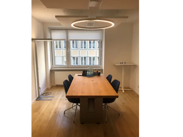 Abschließbares Büro in München (Altstadt) – Lichtdurchflutete Bürogemeinschaft in München-Altstadt — Bild 3