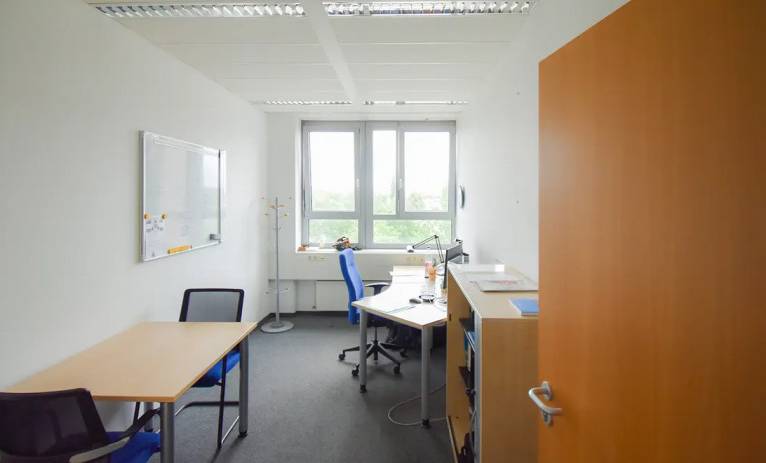 Büro  1.OG