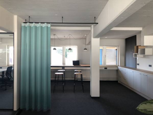 Innovatives Business Center mit offener Atmosphäre in Tettnang-Zentrum — Bild 2