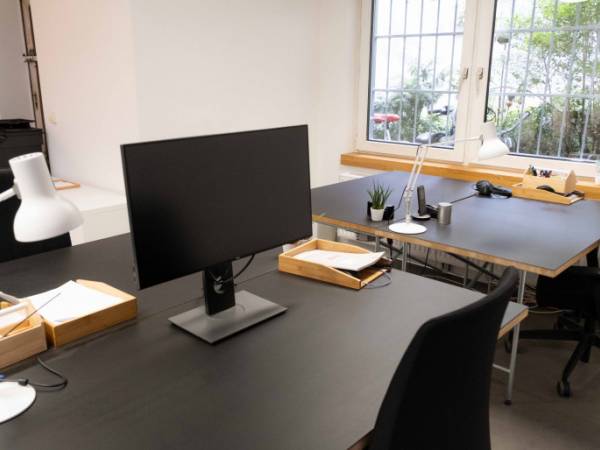 Stilsichere Bürogemeinschaft mit Design-Möbeln in Köln-Neustadt-Süd — Bild 6