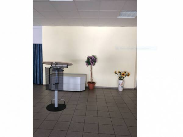 Ländlicher Coworking Space mit viel Grün in Lautertal — Bild 5