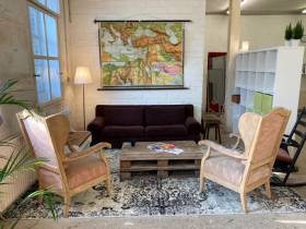 entspannter Coworking Space mit Übernachtungsmöglichkeit
