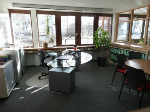 Flexible Büros und Lagerflächen in Stuttgart-Stammheim — Bild 4