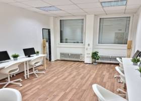 Schreibtischplatz im Co-Working Space