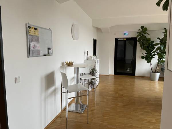 Kreative Bürogemeinschaft in der Südstadt von Krefeld — Bild 7