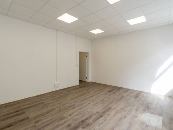 Abschließbares Büro in Bautzen (Innenstadt) – Repräsentative Einzelbüros in zentraler Lage — Bild 1