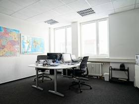 Schöne Büroflächen mit Teeküche und 24/7 Zugang in Düsseldorf