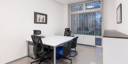 Schöne Büroräume mit voller Ausstattung und Top Service in Porz mieten