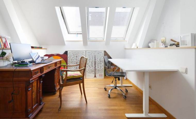 Ruhige Bürogemeinschaft im Jahrhundertwendehaus in Berlin-Mitte