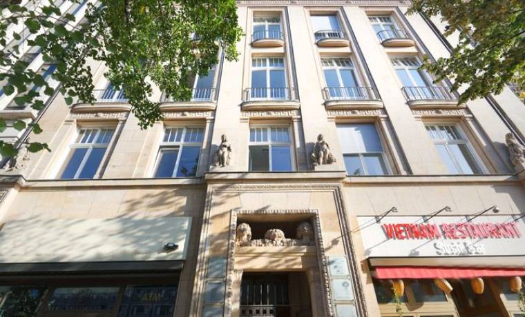 Ruhige Bürogemeinschaft im Jahrhundertwendehaus in Berlin-Mitte