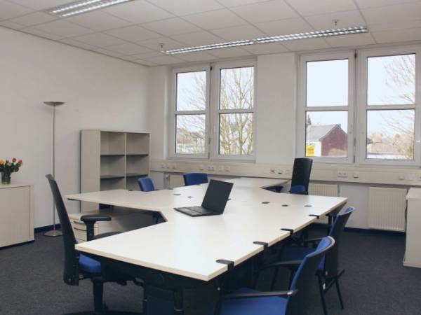 Moderne Büros in historischem Hallenkomplex in Mönchengladbach-Rheydt — Bild 8