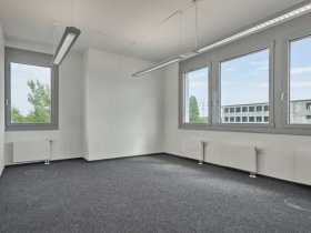 Moderne Büroflächen mit DSL Anschluss und Teeküche
