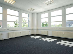 Helle Büros mit vielen Services in Berlin-Mahlsdorf