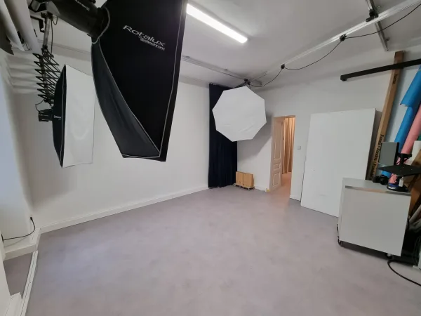 Schreibtischplatz in Wien (Neubau) – Kreative Bürogemeinschaft mit Studiozugang in Wien-Neubau — Bild 4
