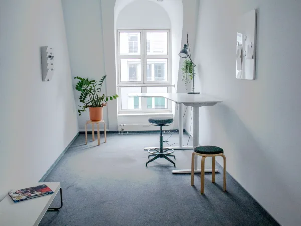 Abschließbares Büro in Berlin (Mitte) – Bürogemeinschaft mit Dachterrasse in Berlin-Mitte, 6. Etage — Bild 1