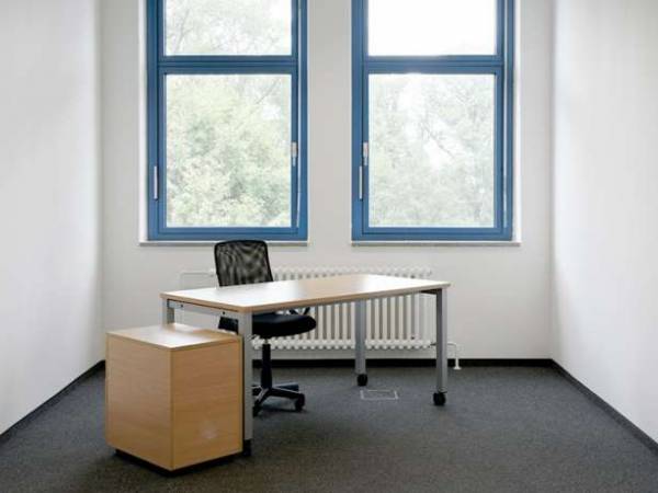 Flexible Büros im modernen Business Park in Siemensstadt — Bild 2
