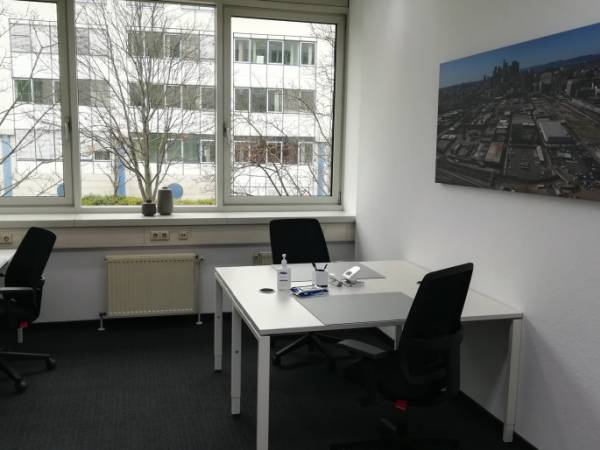 Inspirierendes Business Center in Stuttgart-Feuerbach — Bild 1
