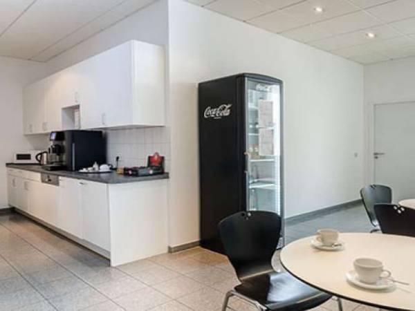Modernes Business Center mit Coworking & Büros in Stuttgart-Vaihingen — Bild 2