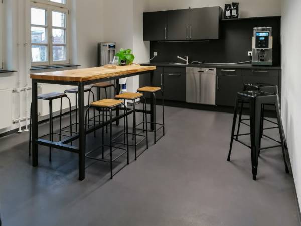 Coworking & Büros im denkmalgeschützten Backsteingebäude — Bild 3