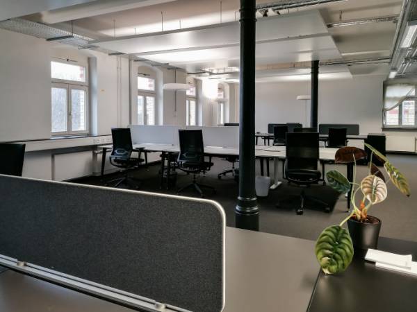 Coworking & Büros im denkmalgeschützten Backsteingebäude — Bild 4